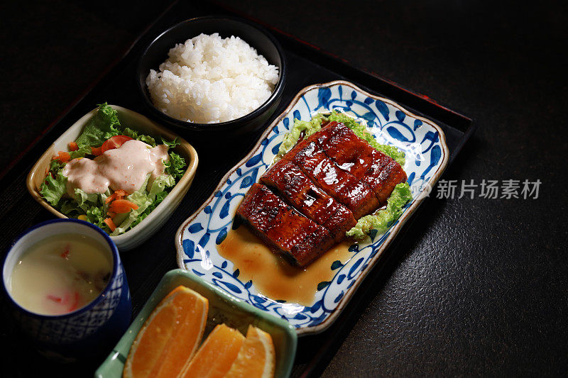 Unagi don或烤鳗鱼饭便当